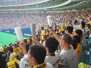 2007.8.26 ナゴヤドームを埋め尽くす阪神ファン